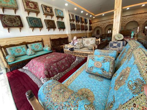 عکس دکوراسیون سنتی بلوط شعبه ملارد