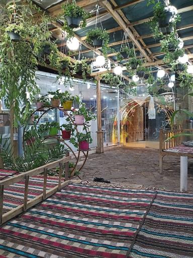 عکس رستوران و سفره‌خانه سنتی همینه