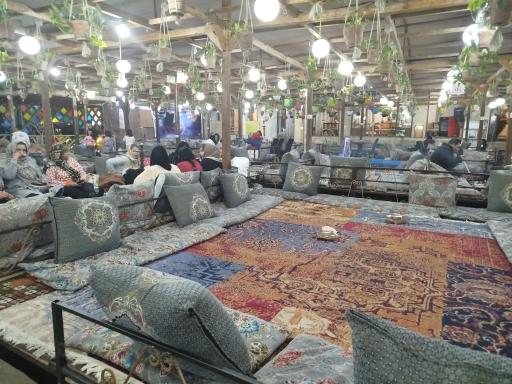 عکس رستوران و سفره‌خانه سنتی همینه