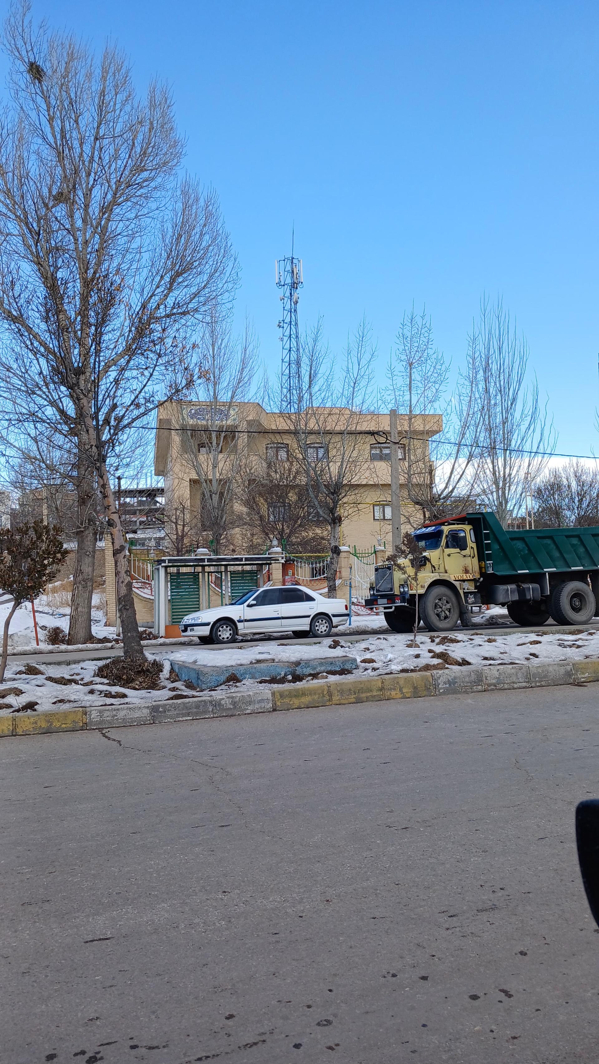 عکس مخابرات نیر