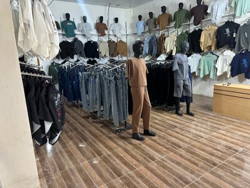 عکس فروشگاه سه گنبد (اورجینال تهران)