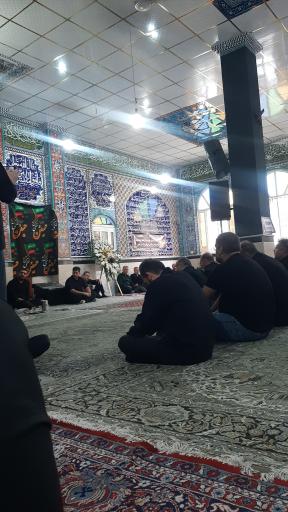 عکس مسجد و حسینیه سیاه ورودیهای مقیم کرج