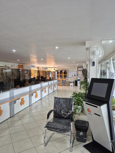 عکس نمایندگی سایپا مومنی