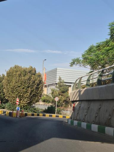 عکس نمایندگی سایپا مومنی