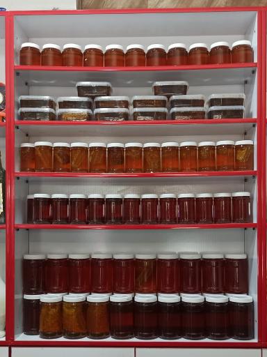 عکس فروشگاه لبنیات دهکده