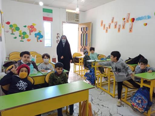 عکس دبستان پسرانه  صالحین (تیزهوشان)