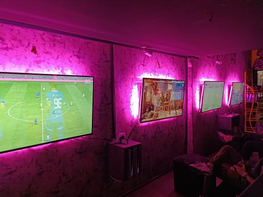 گیم سنتر اسپیناس