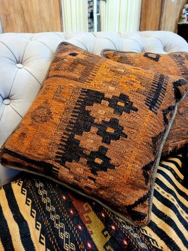 گالری فرش دستباف میراث 