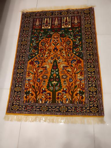 گالری فرش دستباف میراث 