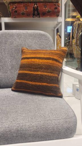 گالری فرش دستباف میراث 