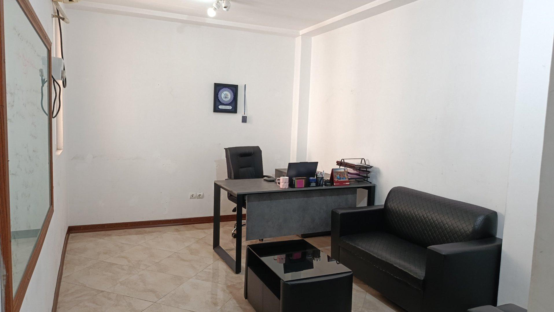 عکس کارگزاری بیمه نعامی
