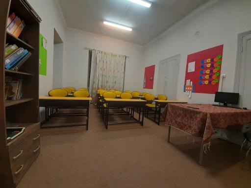 عکس پیش دبستان و دبستان دخترانه خجستگان زهرا