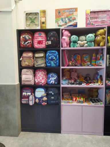 عکس فروشگاه نوشت افزار و اسباب بازی نیک