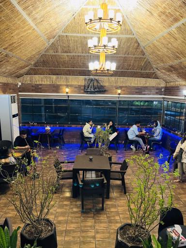 عکس کافه بارشین