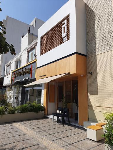 عکس قهوه و کوکی دایا Daya