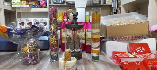 عکس فروشگاه خشکبار و ادویه مێخەک