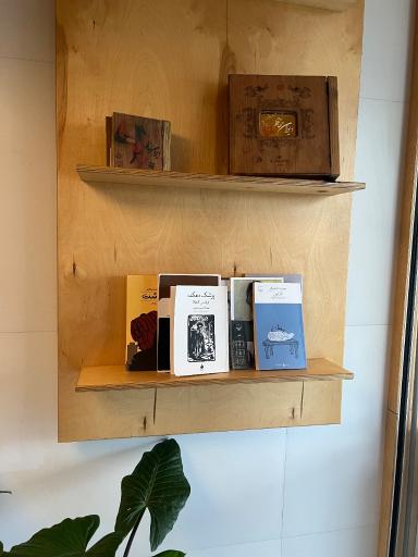 عکس قهوه و کوکی دایا Daya