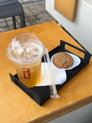 عکس قهوه و کوکی دایا Daya