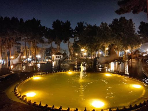 عکس میدان استقلال (اسبی)