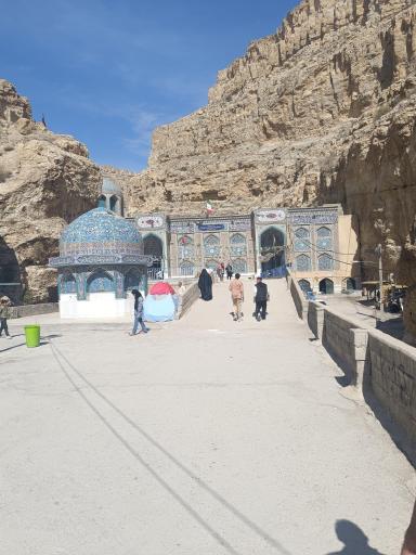 عکس بقعه بی بی حکیمه