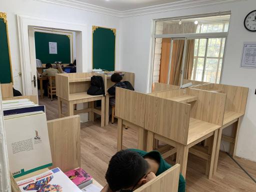 عکس سالن مطالعه پسرانه آریا