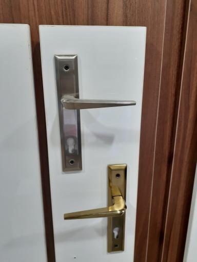 عکس خانه یراق کابینت 
