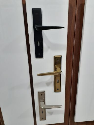 عکس خانه یراق کابینت 