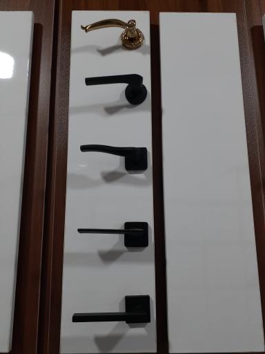 خانه یراق کابینت 
