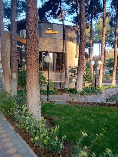 عکس میدان استقلال (اسبی)