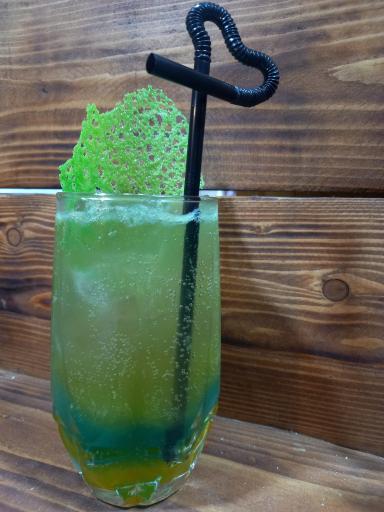 عکس کافه وود