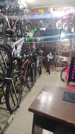 عکس فروشگاه دوچرخه رکاب