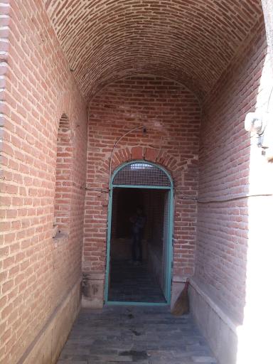 عکس آرامگاه سرداران مکری