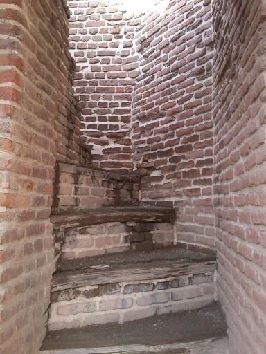 عکس آرامگاه سرداران مکری