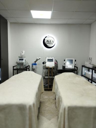 عکس مرکز پاکسازی پوست آیلا