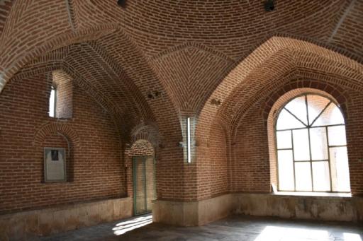 عکس آرامگاه سرداران مکری