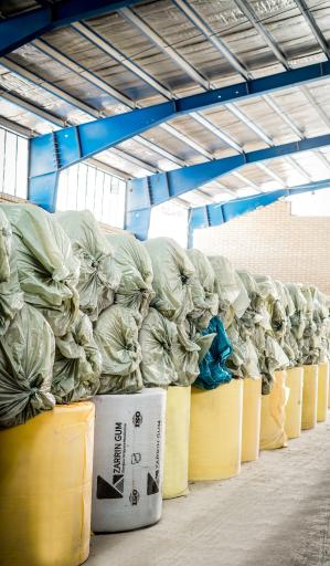 عکس شرکت ایزوگام سراپوش گستر دلیجان (بهمن دلیجان)