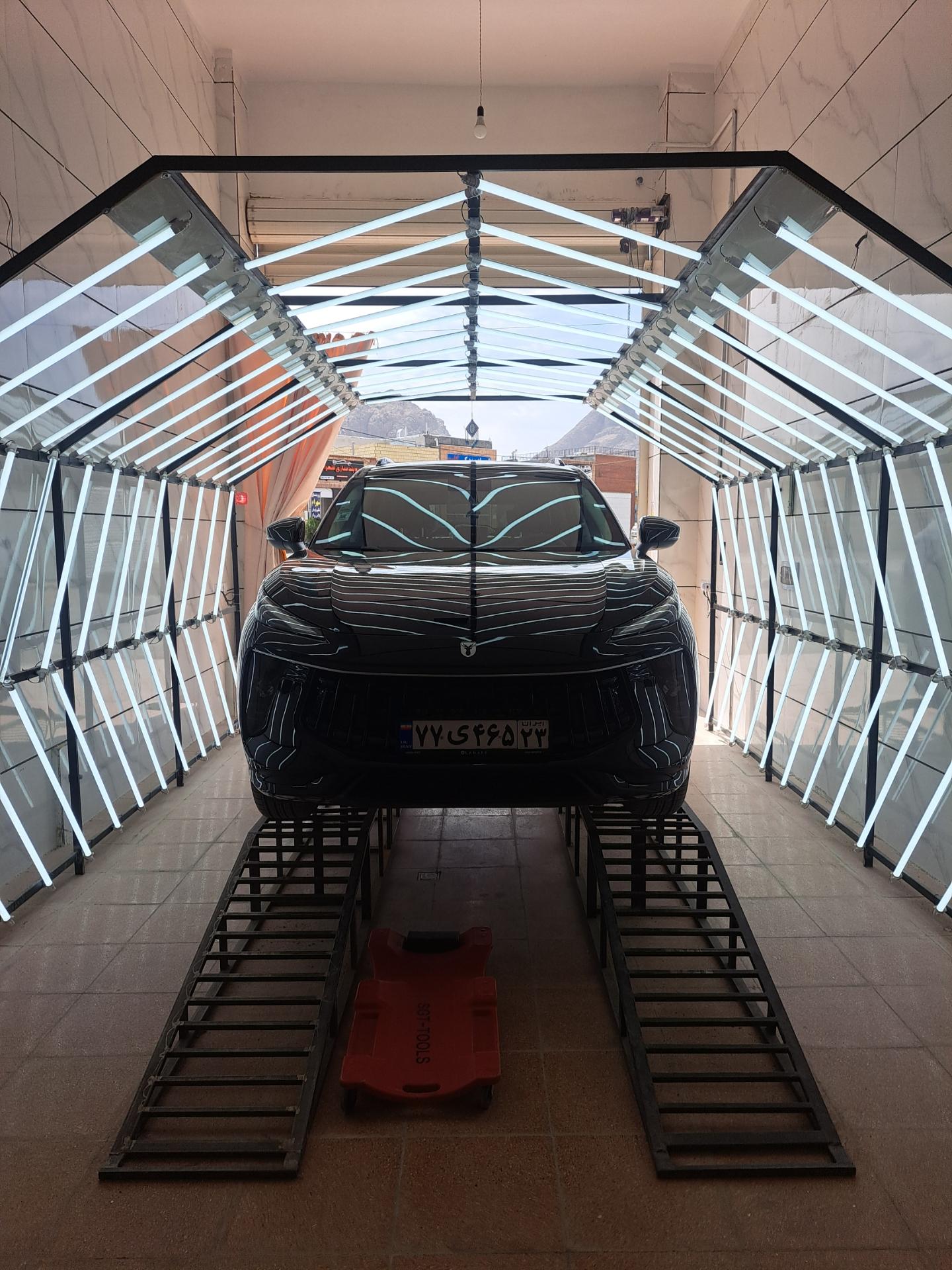 عکس تشخیص رنگ و دیتیلینگ بنی کار