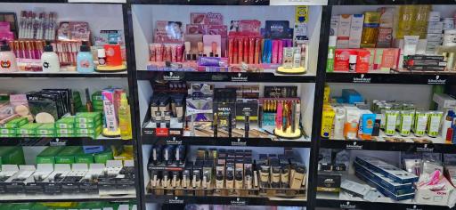 عکس آرایشی ماهان