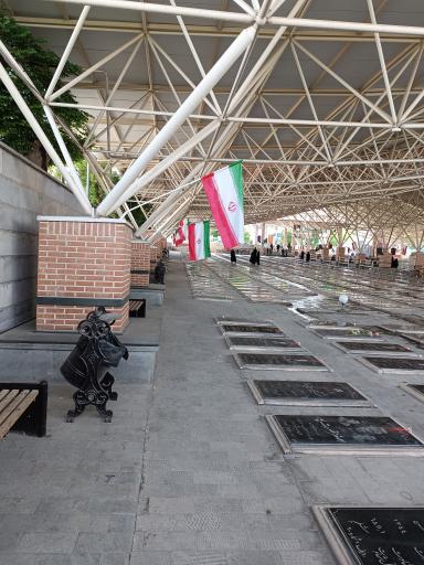 عکس گلزار شهدای وادی رحمت تبریز