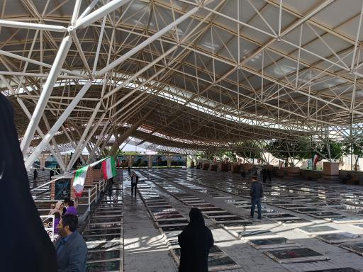 عکس گلزار شهدای وادی رحمت تبریز