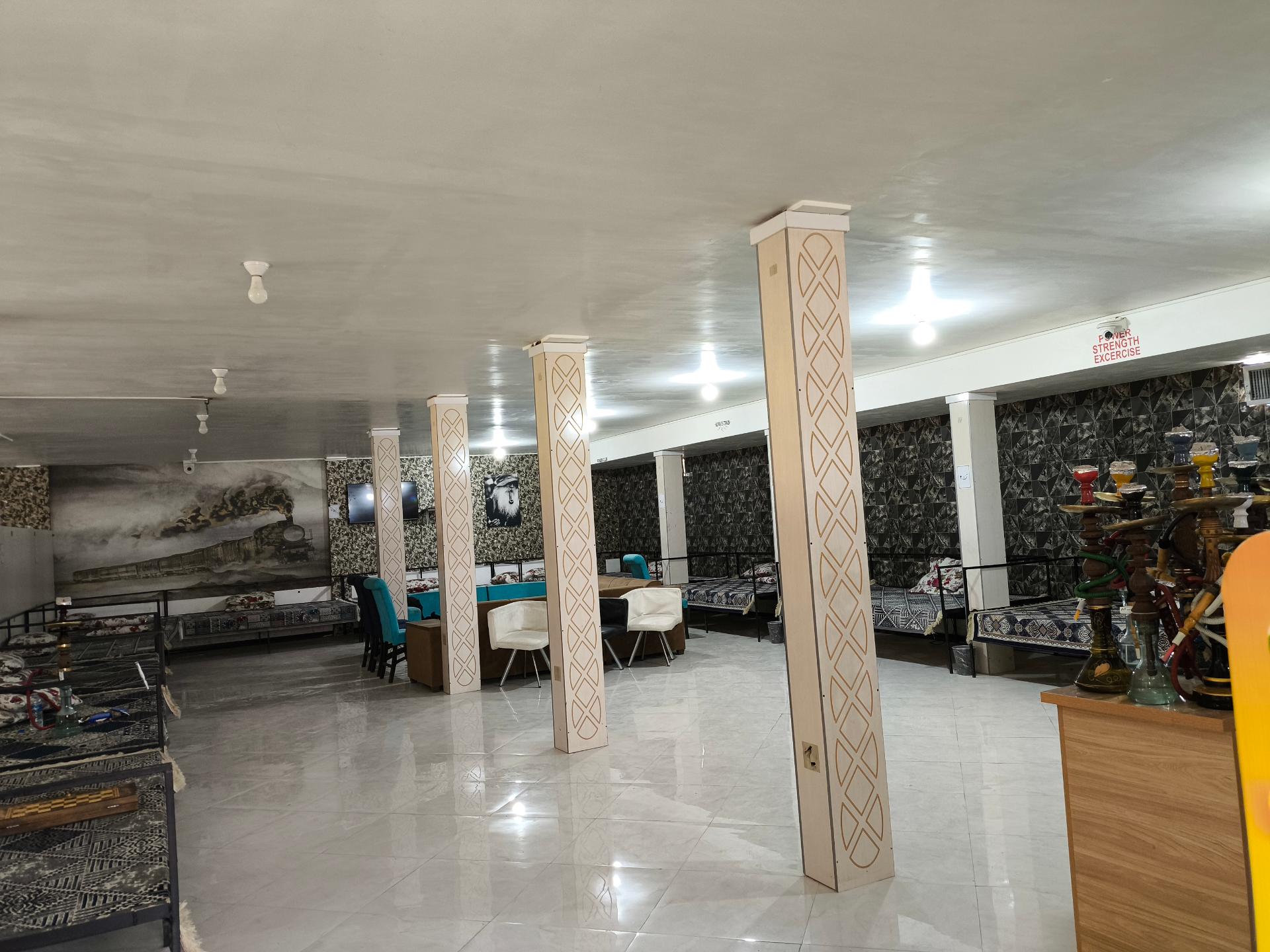 عکس چایخانه سنتی هخامنش