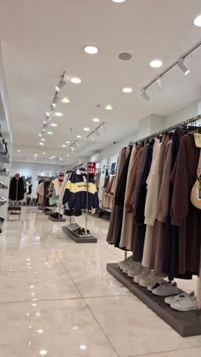 عکس فروشگاه برازا