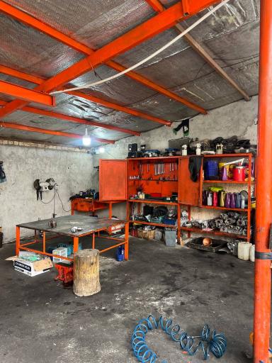 عکس تعمیرگاه شبانه‌روزی مسعود