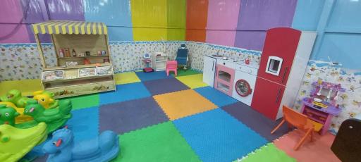 عکس خانه بازی باغ شادی مجتمع فرهنگی تفریحی فجر 