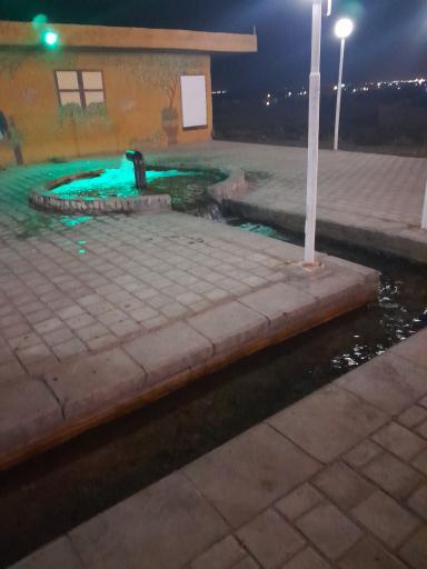 عکس آب‌ نما