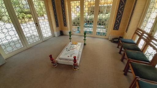 عکس مزار مطهر شهید گمنام ۱۸ ساله
