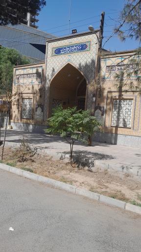 عکس مزار مطهر شهید گمنام ۱۸ ساله