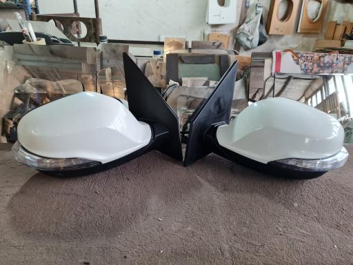 عکس فروشگاه آینه و لوازم اتومبیل نوین