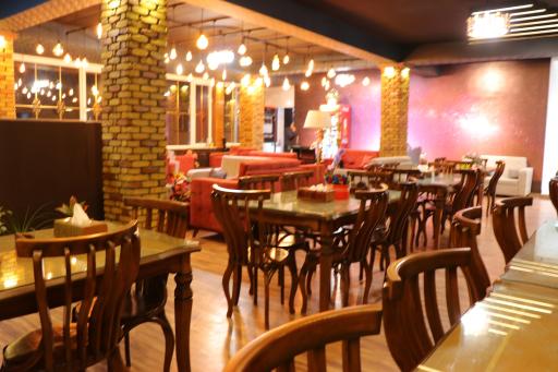 عکس کافه رستوران گرانسا