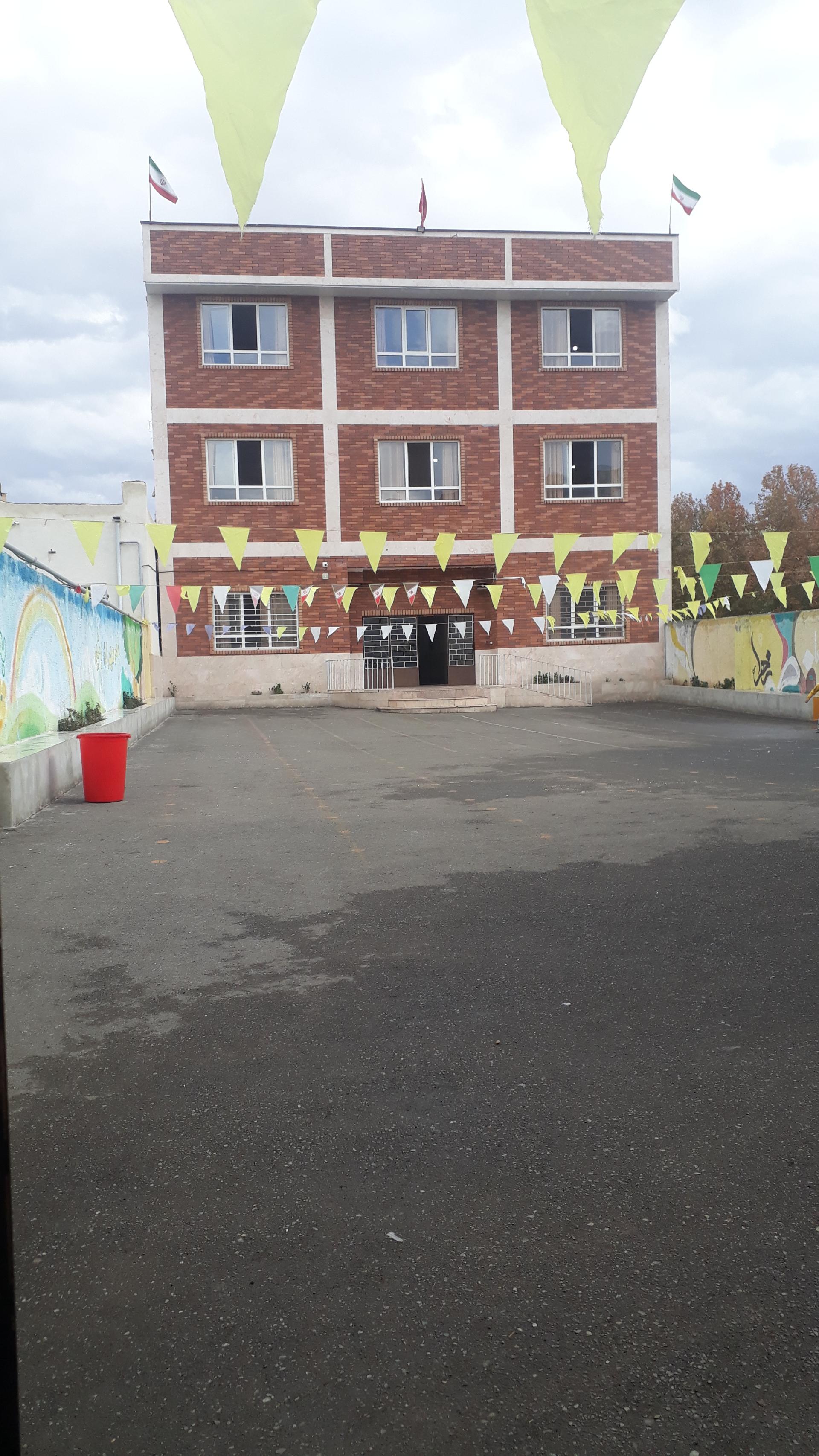 عکس مجتمع آموزشی غیر انتفاعی خوارزمی